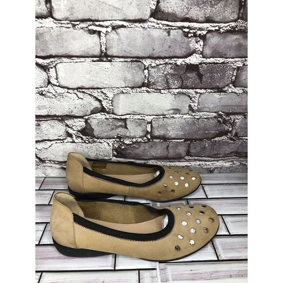 Aquitaine Brown Leather Perforated Ballet Flats Round Toe Shoes Women Sz 40EU/9M - Picture 1 of 16